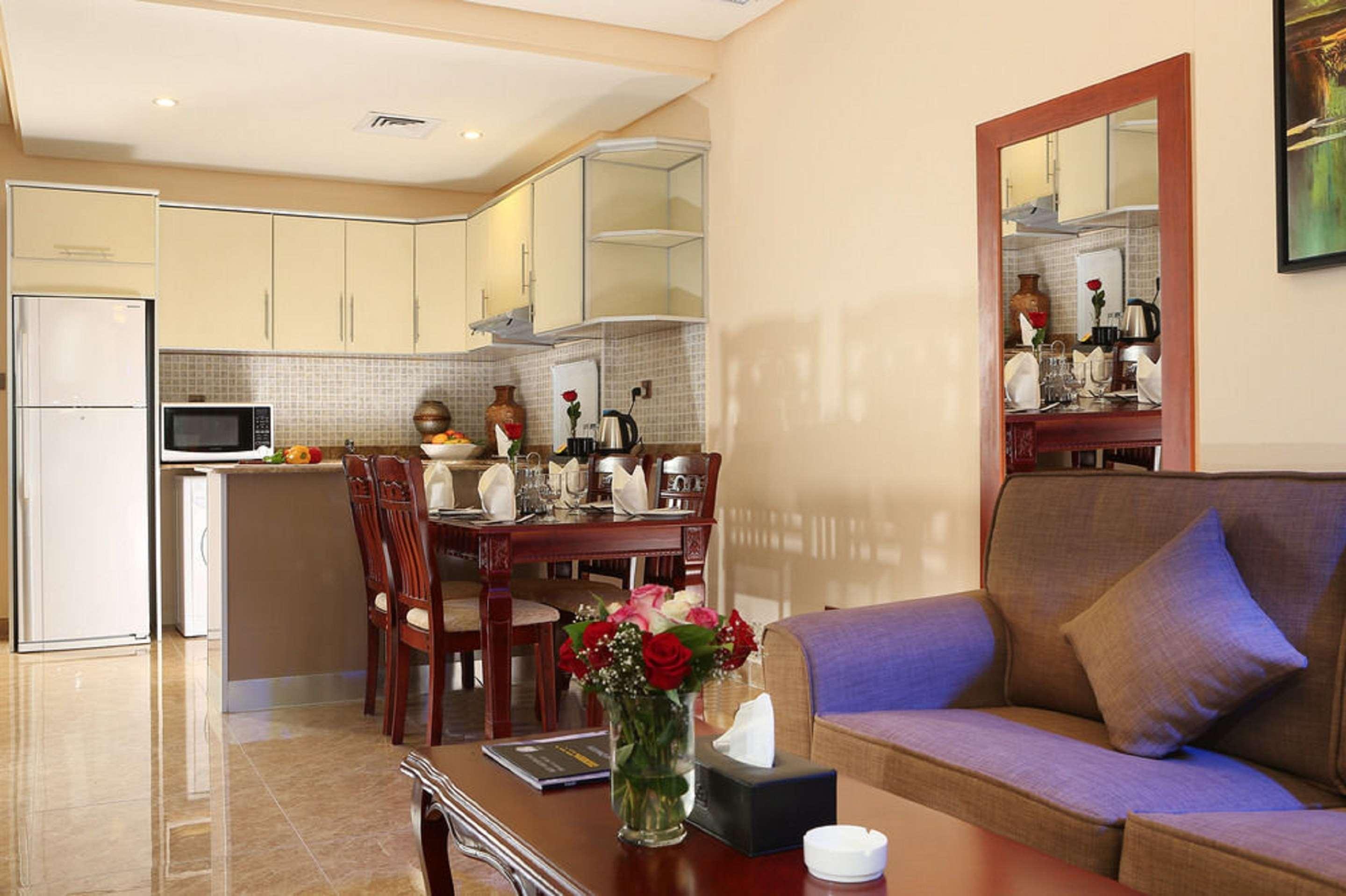Best Western Plus Salmiya Кувейт Экстерьер фото