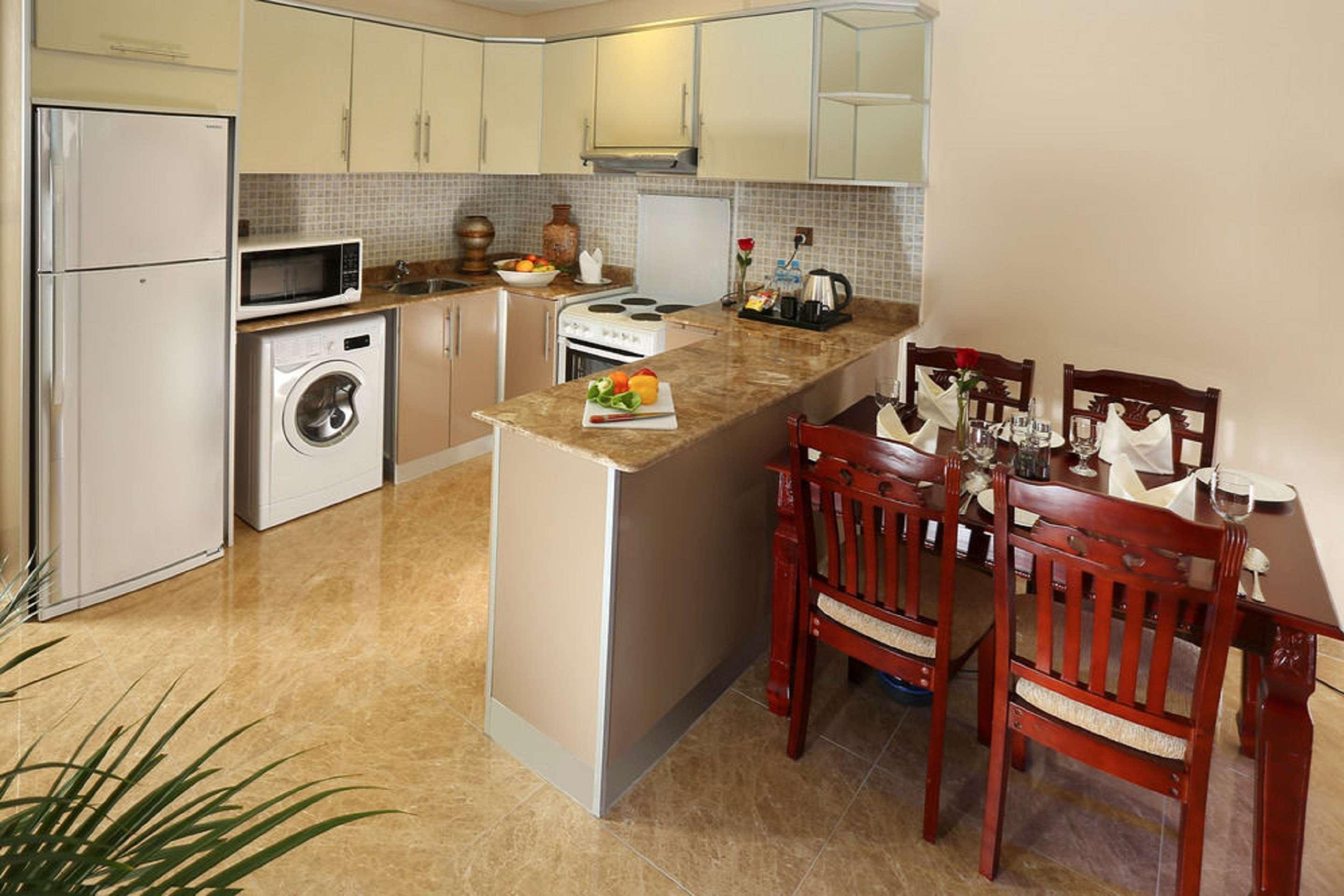 Best Western Plus Salmiya Кувейт Экстерьер фото