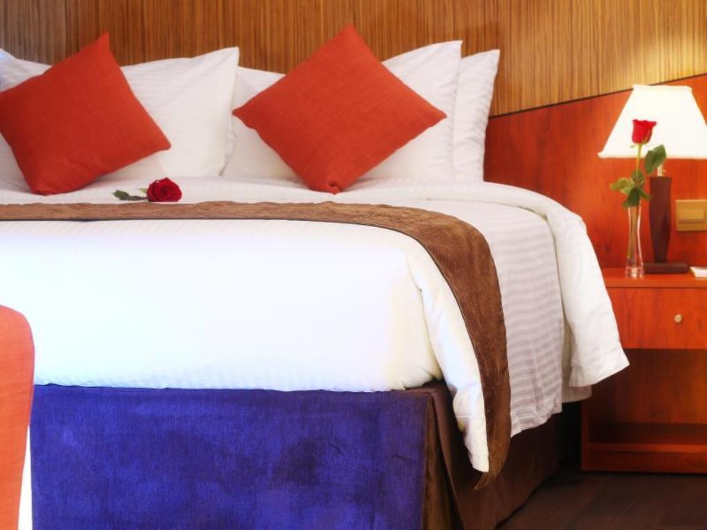 Best Western Plus Salmiya Кувейт Экстерьер фото